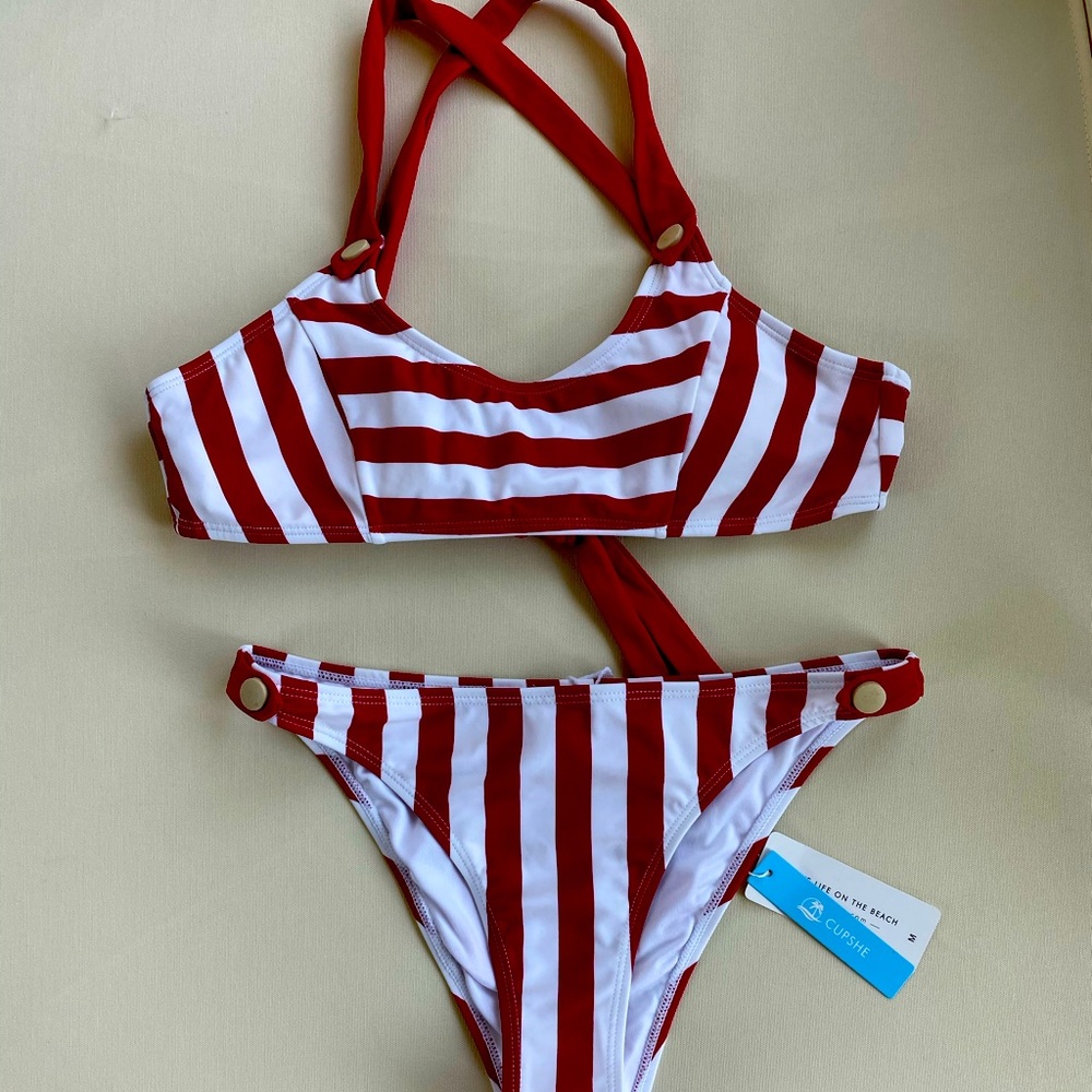 Brand new with tags Cupshe bikini!